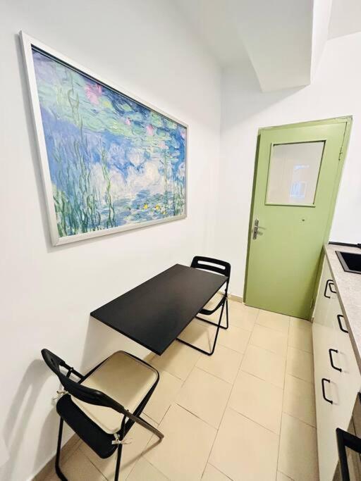 Cosy Apartment #12Lunipebega Тимишоара Экстерьер фото